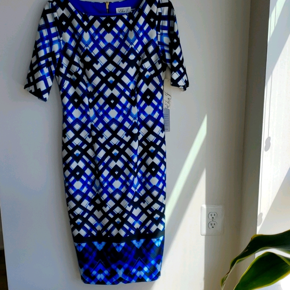 Eliza J midi dress SIze 4